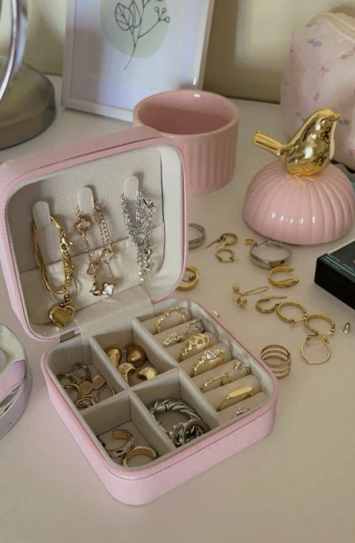 Jewellery box