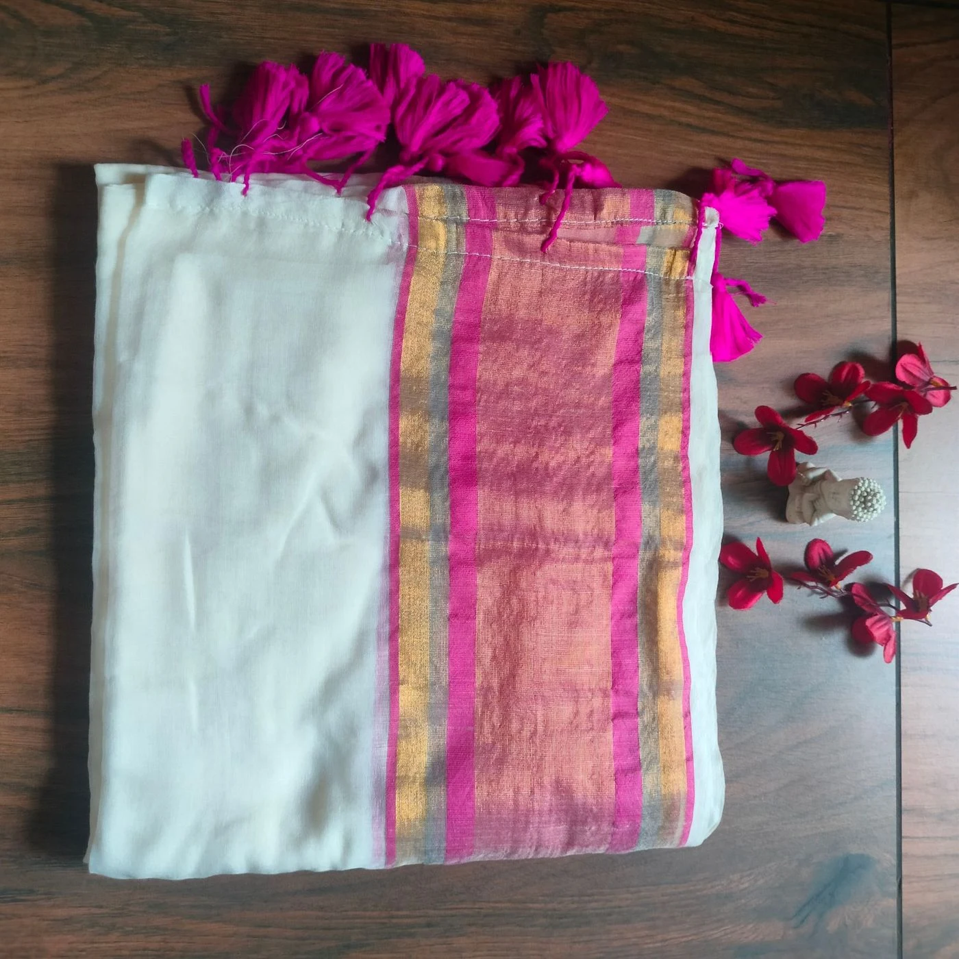 Pink Border Mul Cotton Saree with running blouse 2