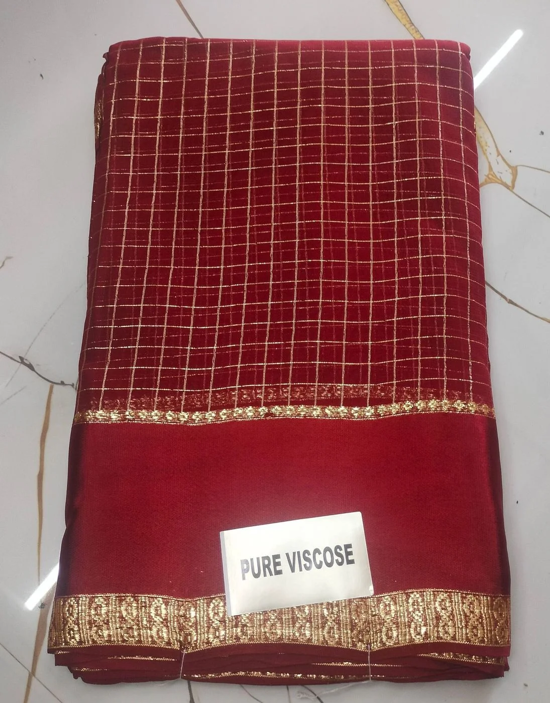 Trendy Viscose Georgette checked Jari saree 3