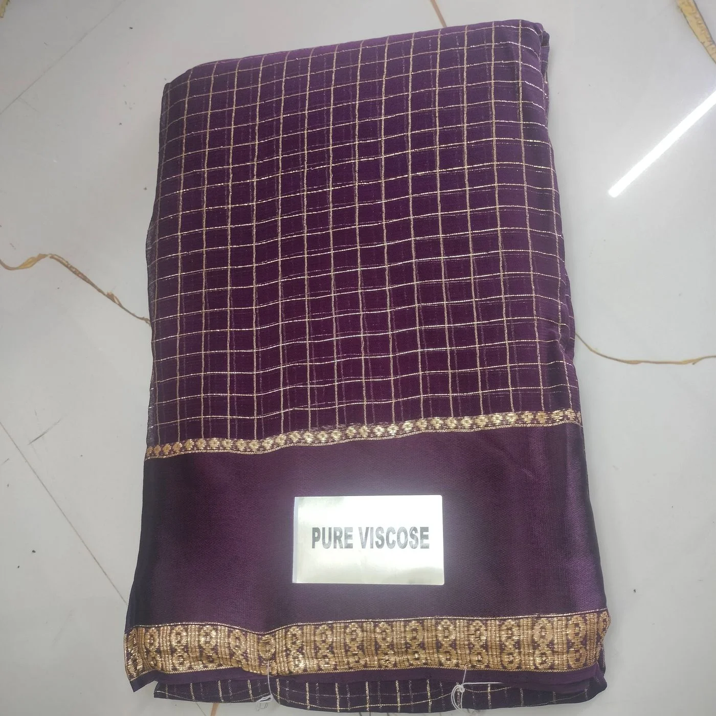 Trendy Viscose Georgette checked Jari saree 1
