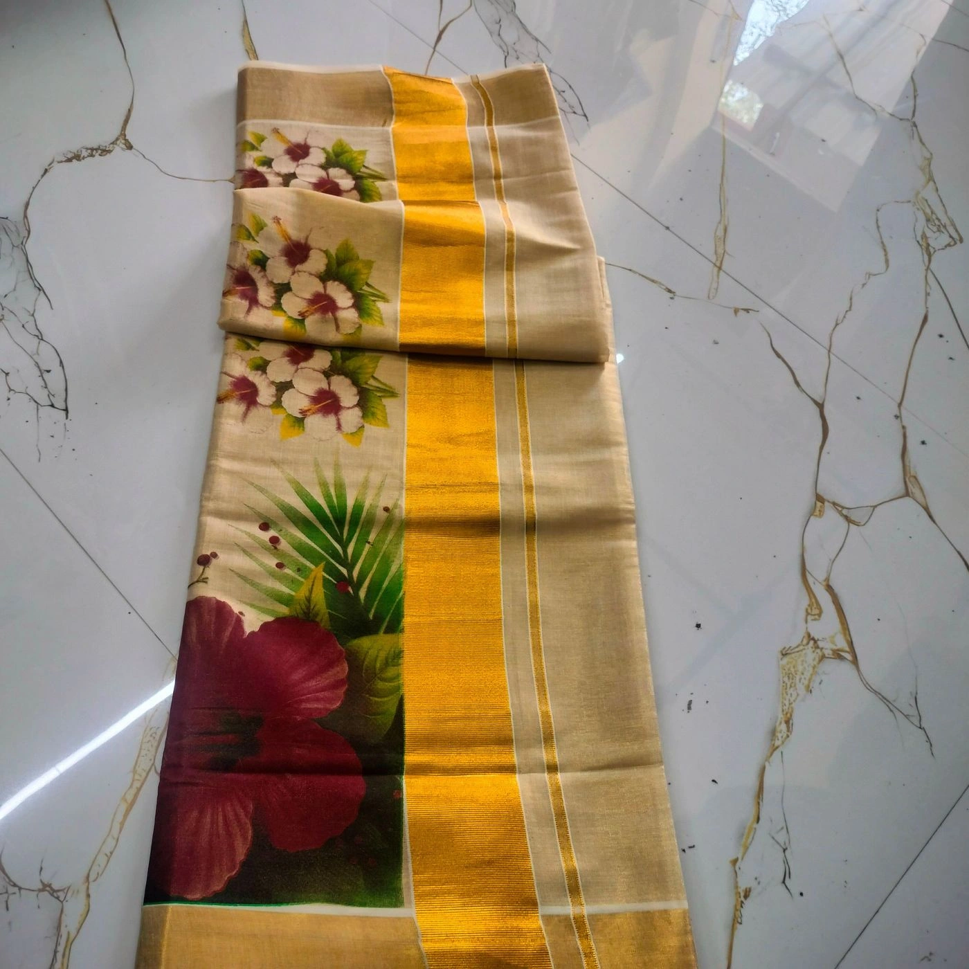 Tissue Kasavu Saree with chembaruthi digital print 1