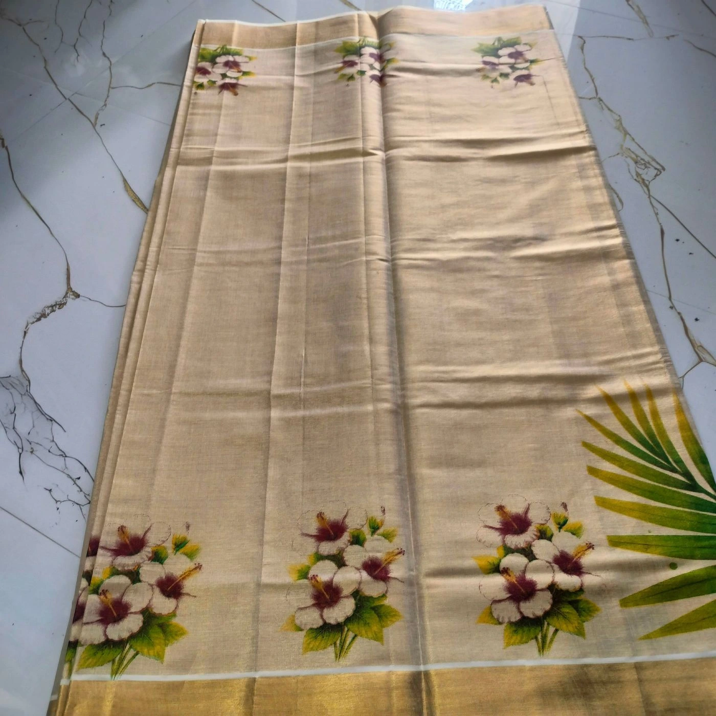 Tissue Kasavu Saree with chembaruthi digital print 2