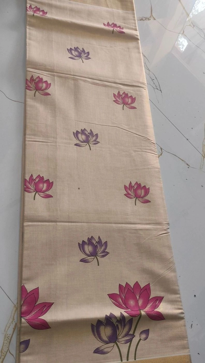 Elegant Lotus print Tissue Saree 1