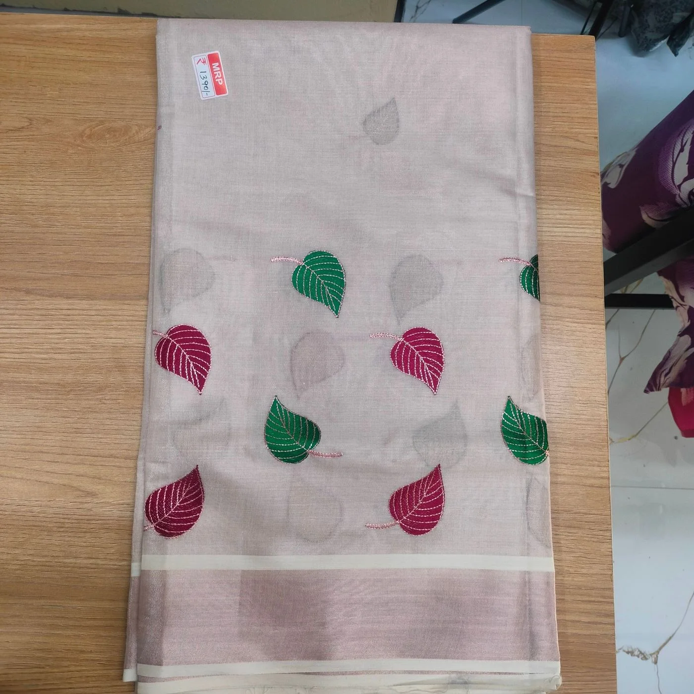 Elegant Leaf Embroidery Tissue Saree 5