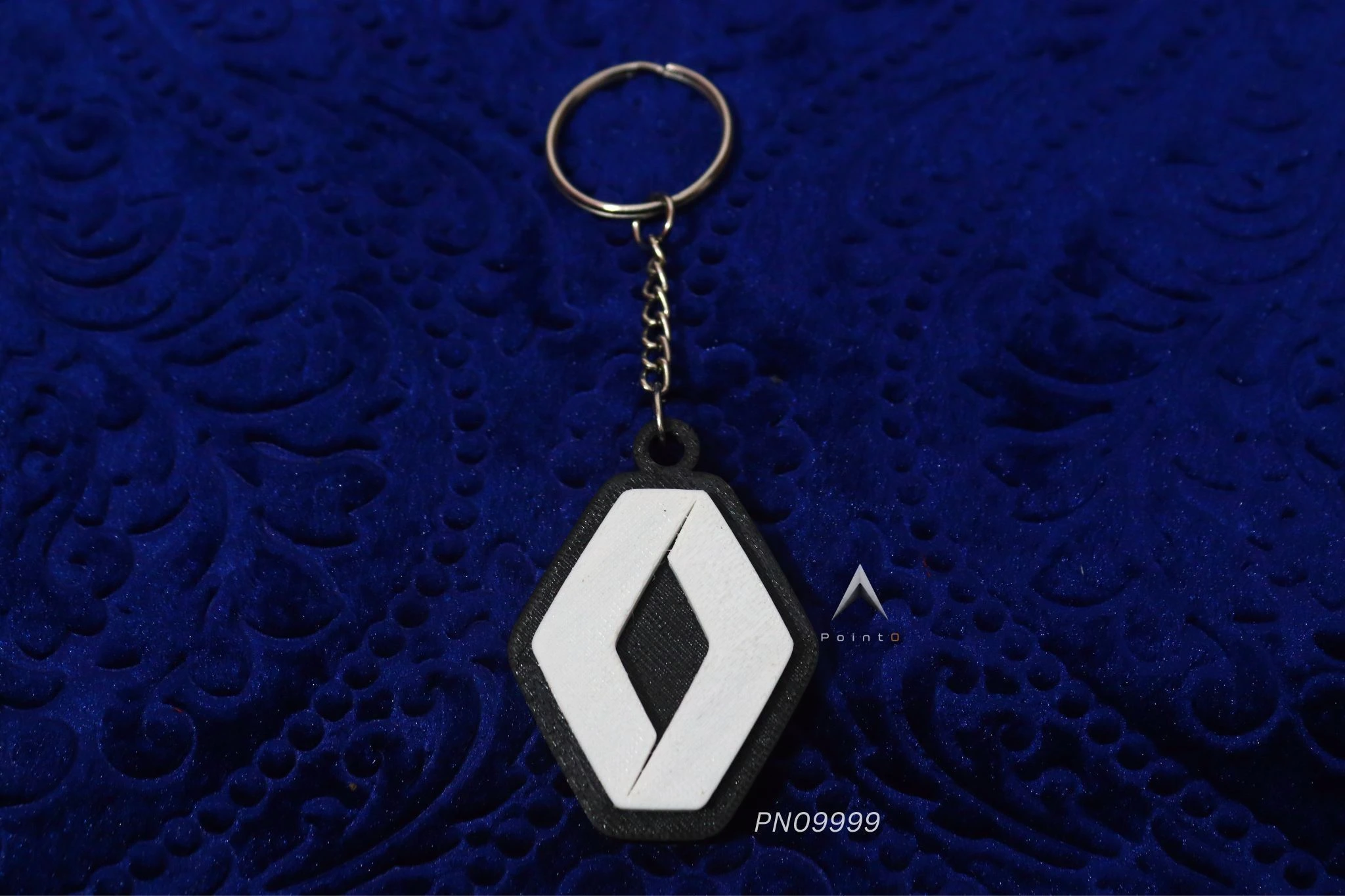 PREMIUM KEYCHAIN FOR RENAULT.