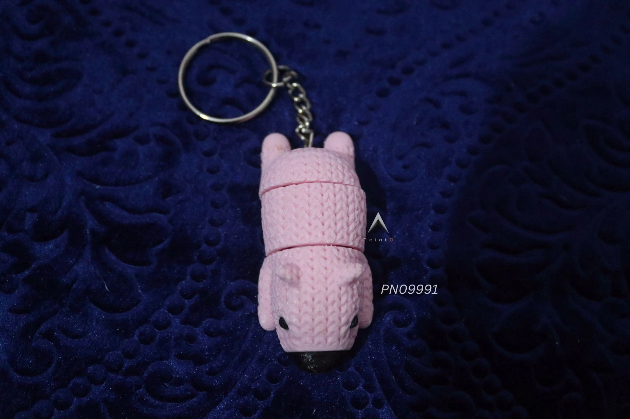 PREMIUM MOUSE KEYCHAIN. 3