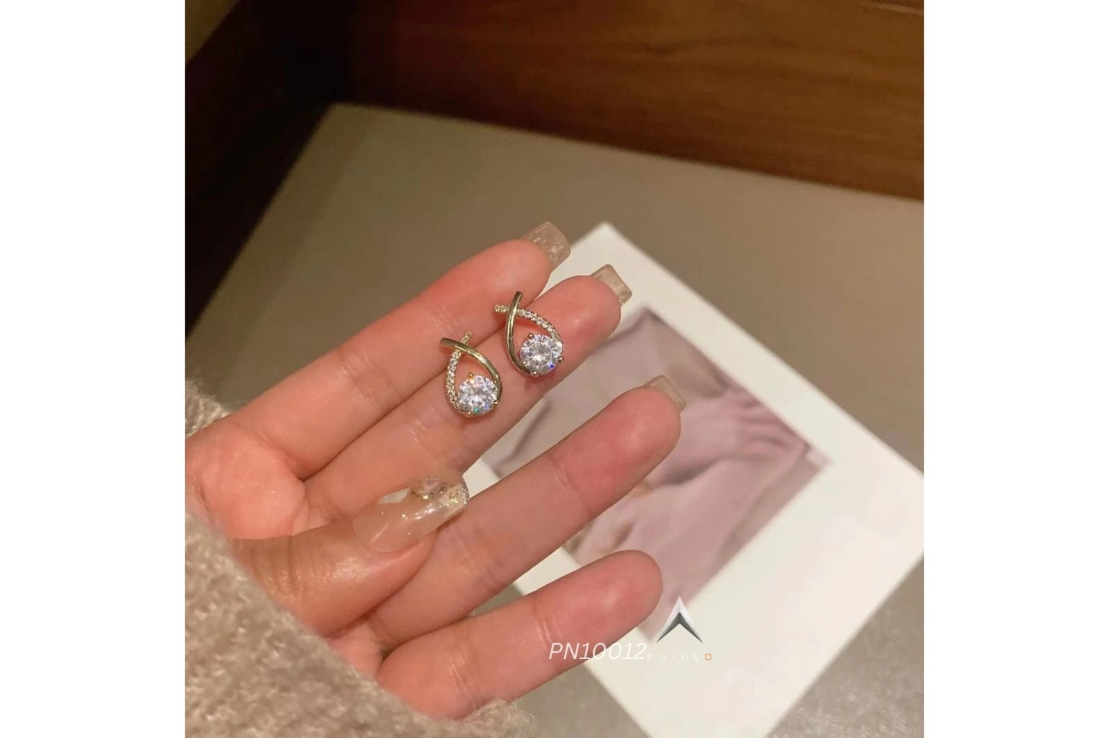 Classic Exquisite Diamond Cross Earrings Water Drop
Shape Zircon Alloy Earring Fishtail Teardrop Stud
Earrings for Women 4