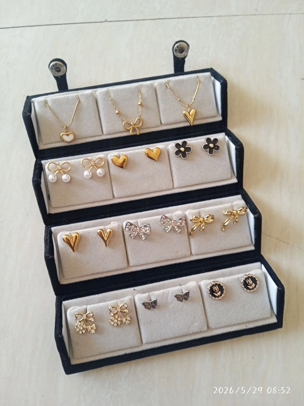 Earrings Box