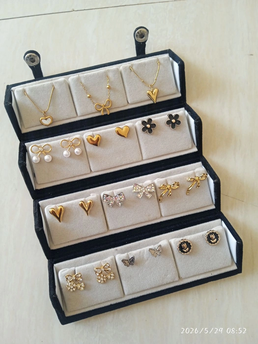 Earrings Box