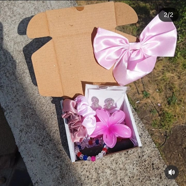 Desi girl hamper 2