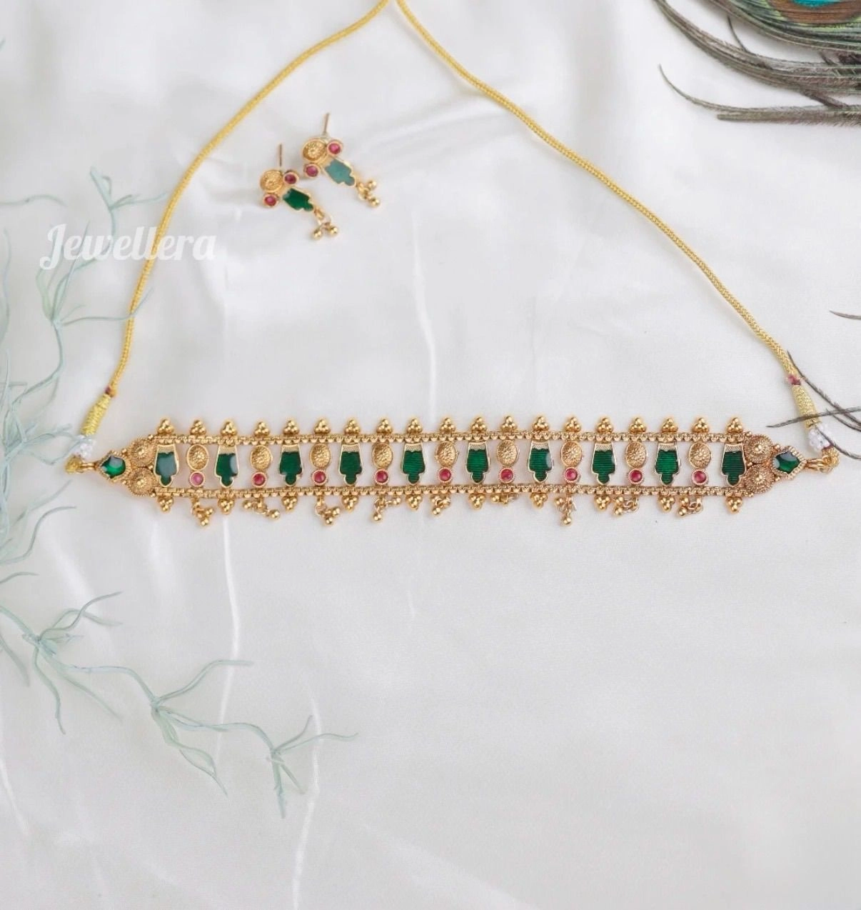 Traditional Palakka & Gold Beads Choker