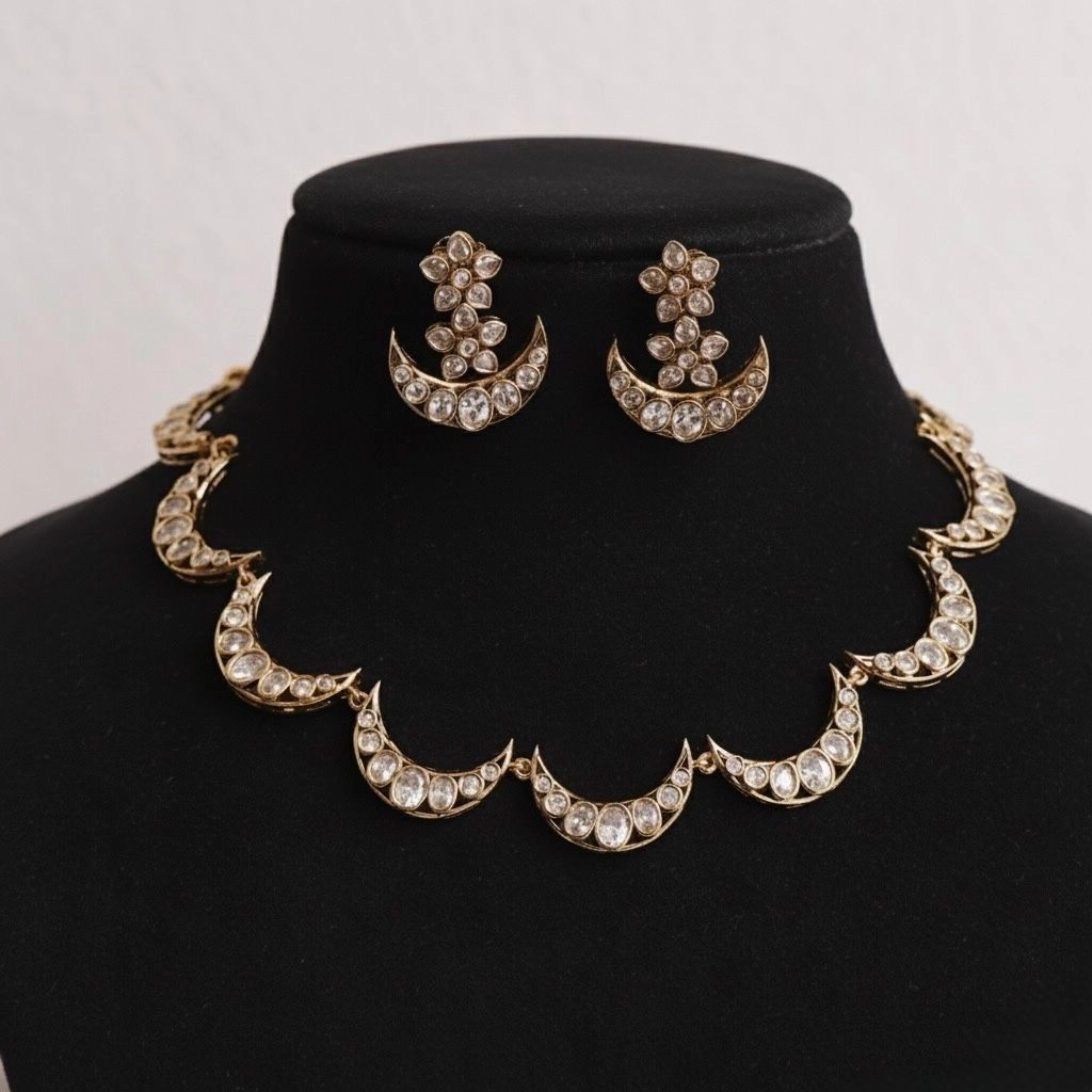 Crescent crystal set
