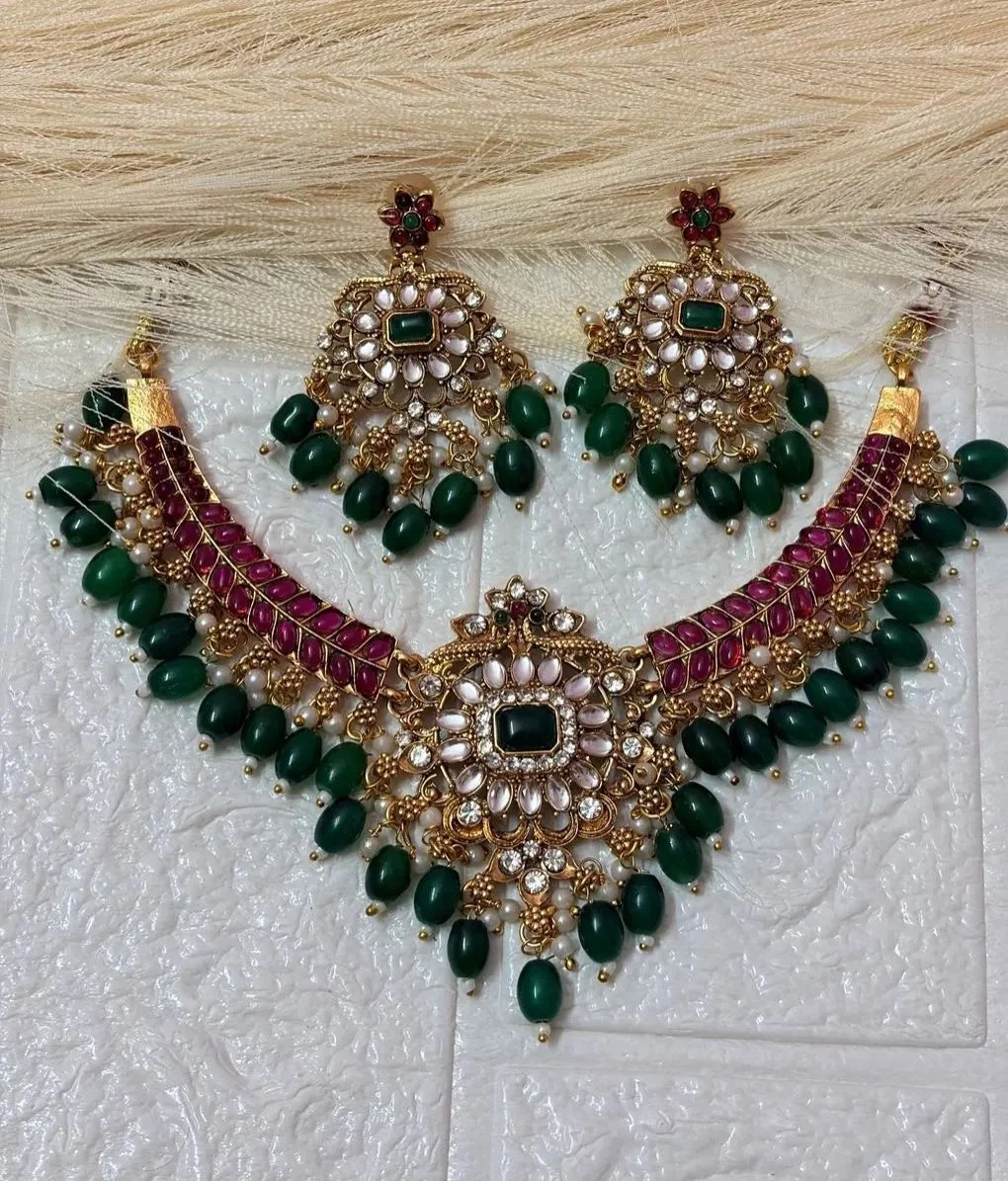 Green Beaded Kundan Necklace