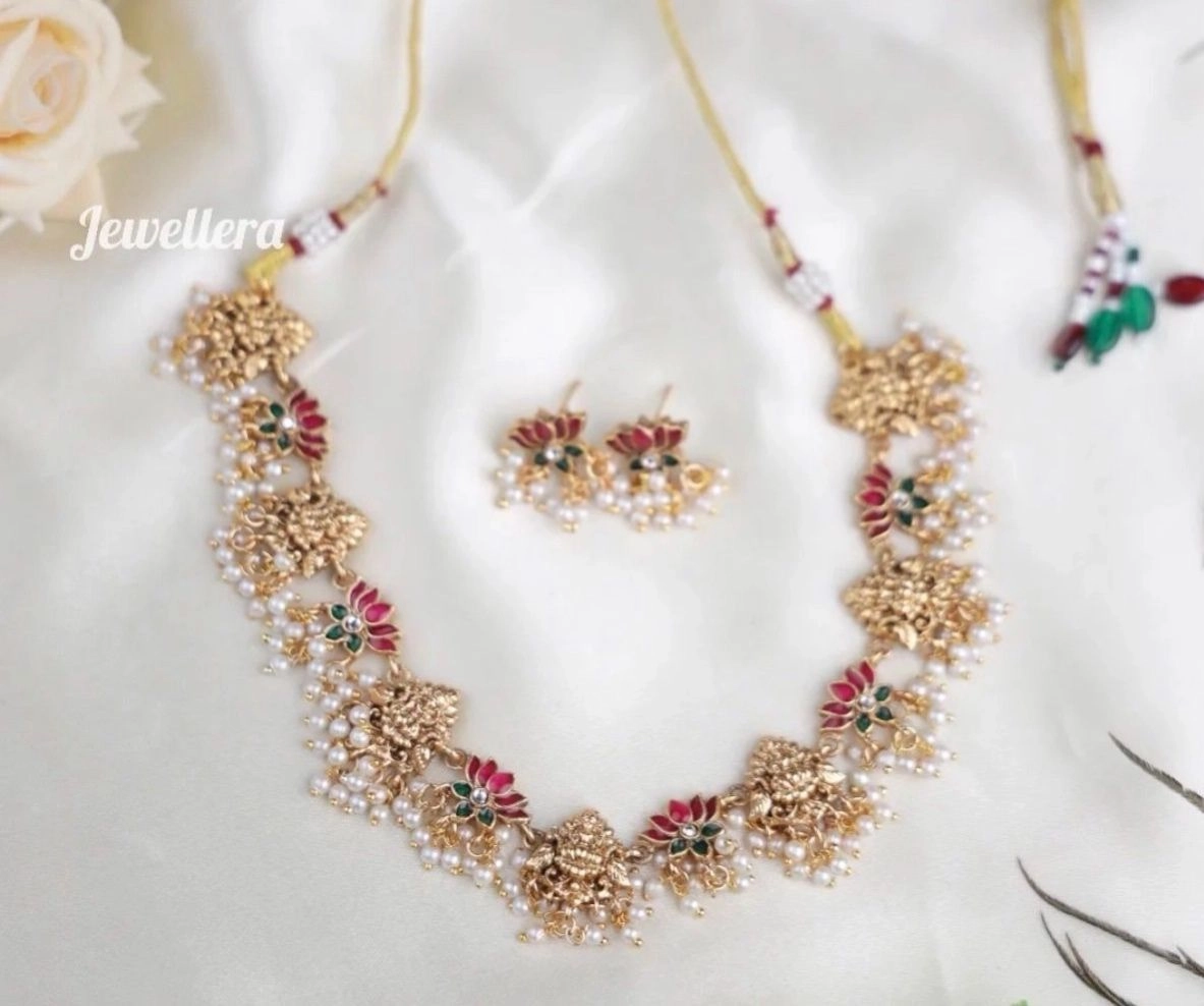 Padma Lakshmi Choker