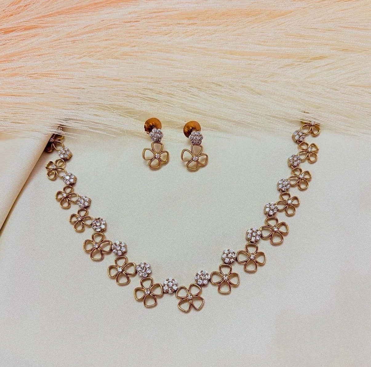 White Stone Floral Neckpiece