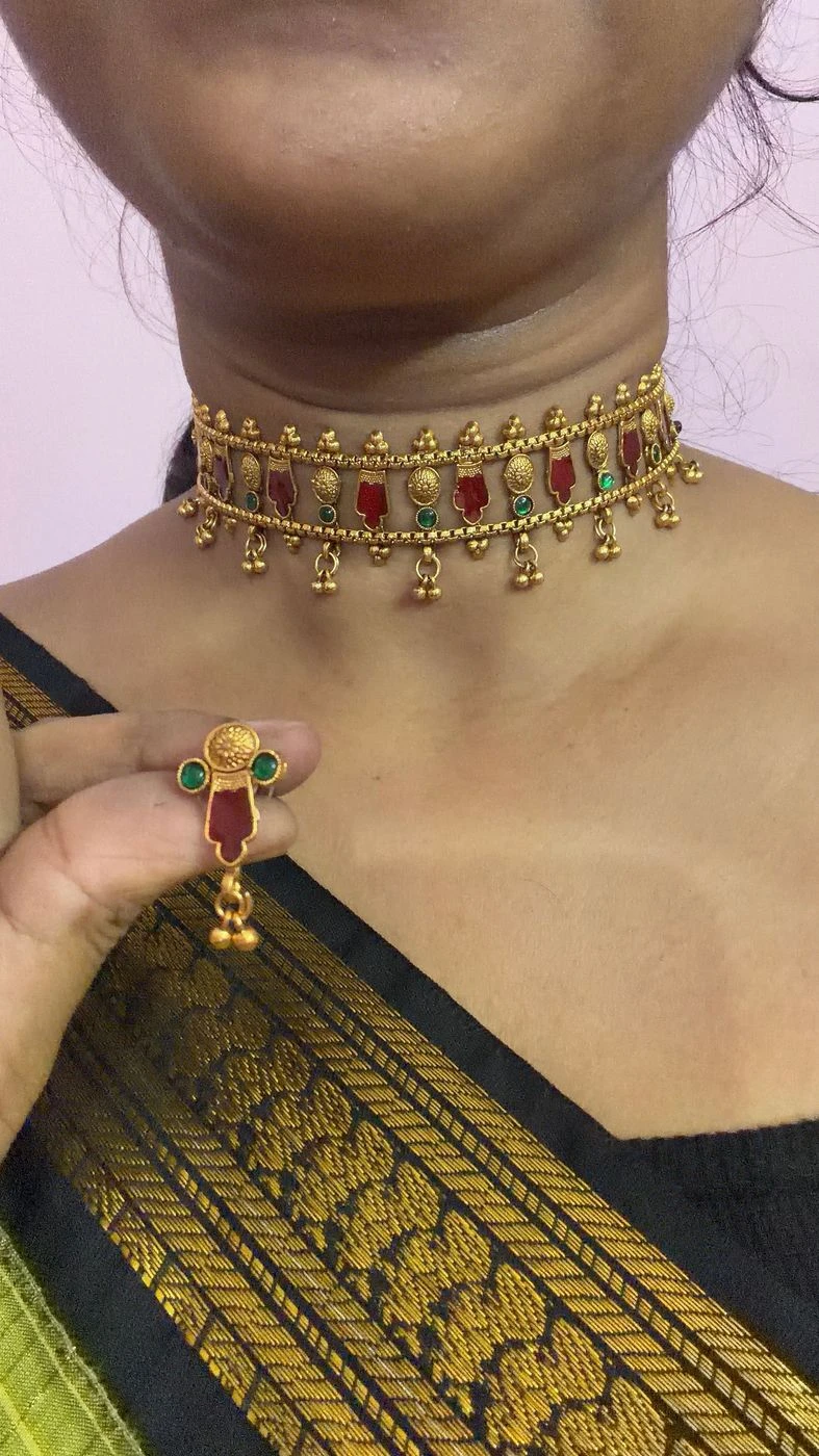 Red Coin Choker