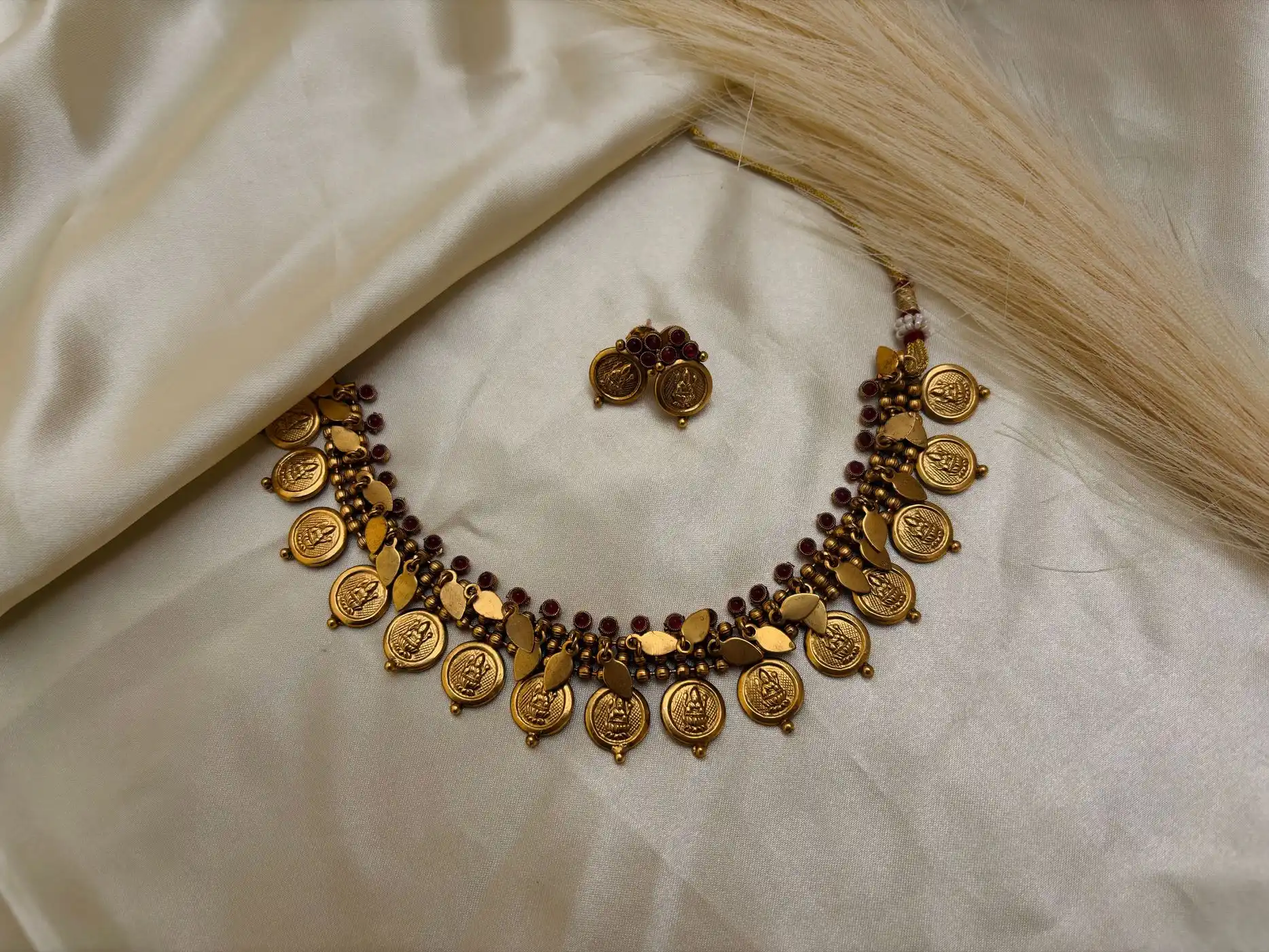 Lakshmi Elakkathali Choker