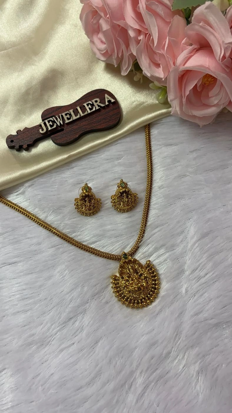 Lakshmi Naagapada Necklace 1