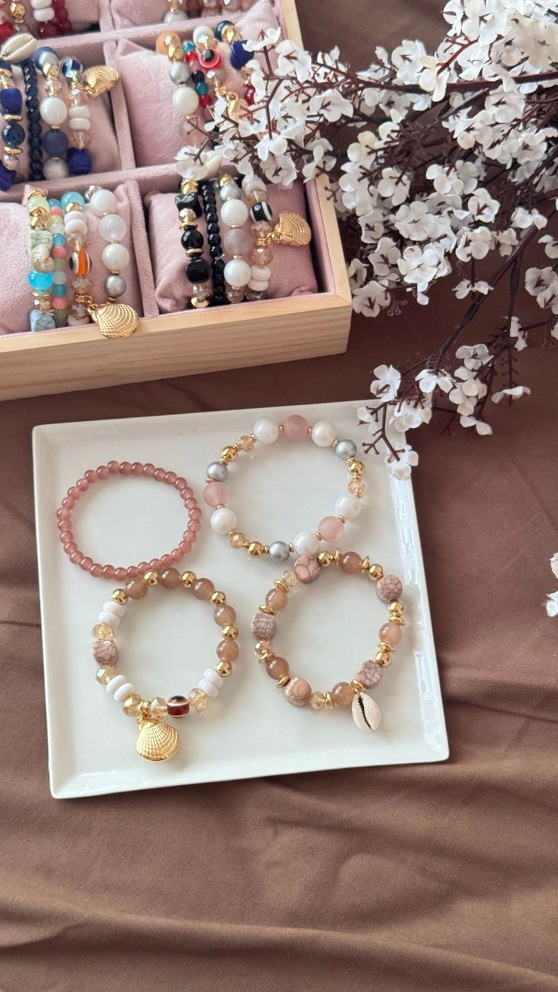 Beaded braclet (set of 4) 2