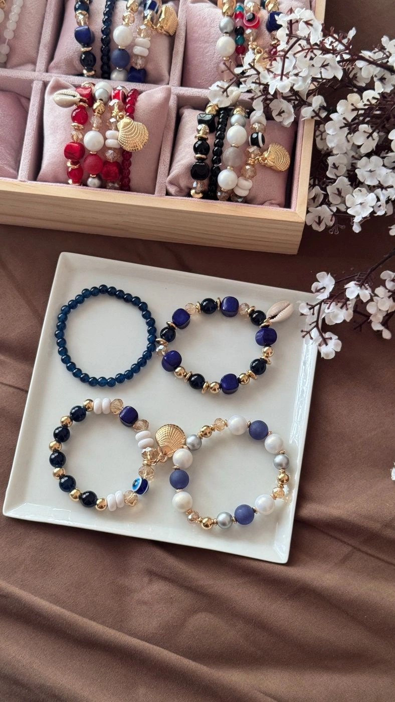 Beaded braclet (set of 4) 3
