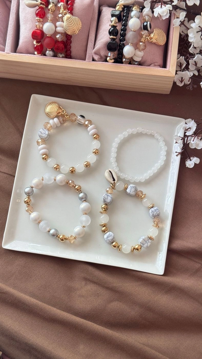 Beaded braclet (set of 4) 4