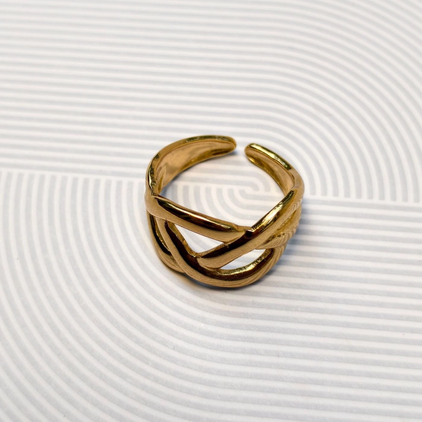 Knot Statement Ring 3