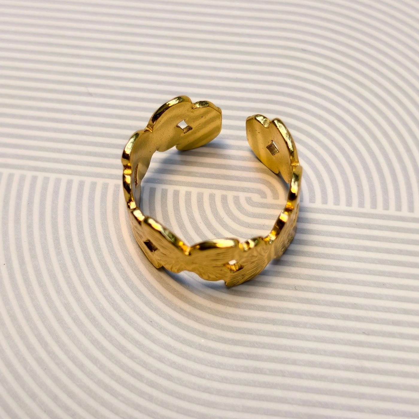 Wing Statement Ring 3