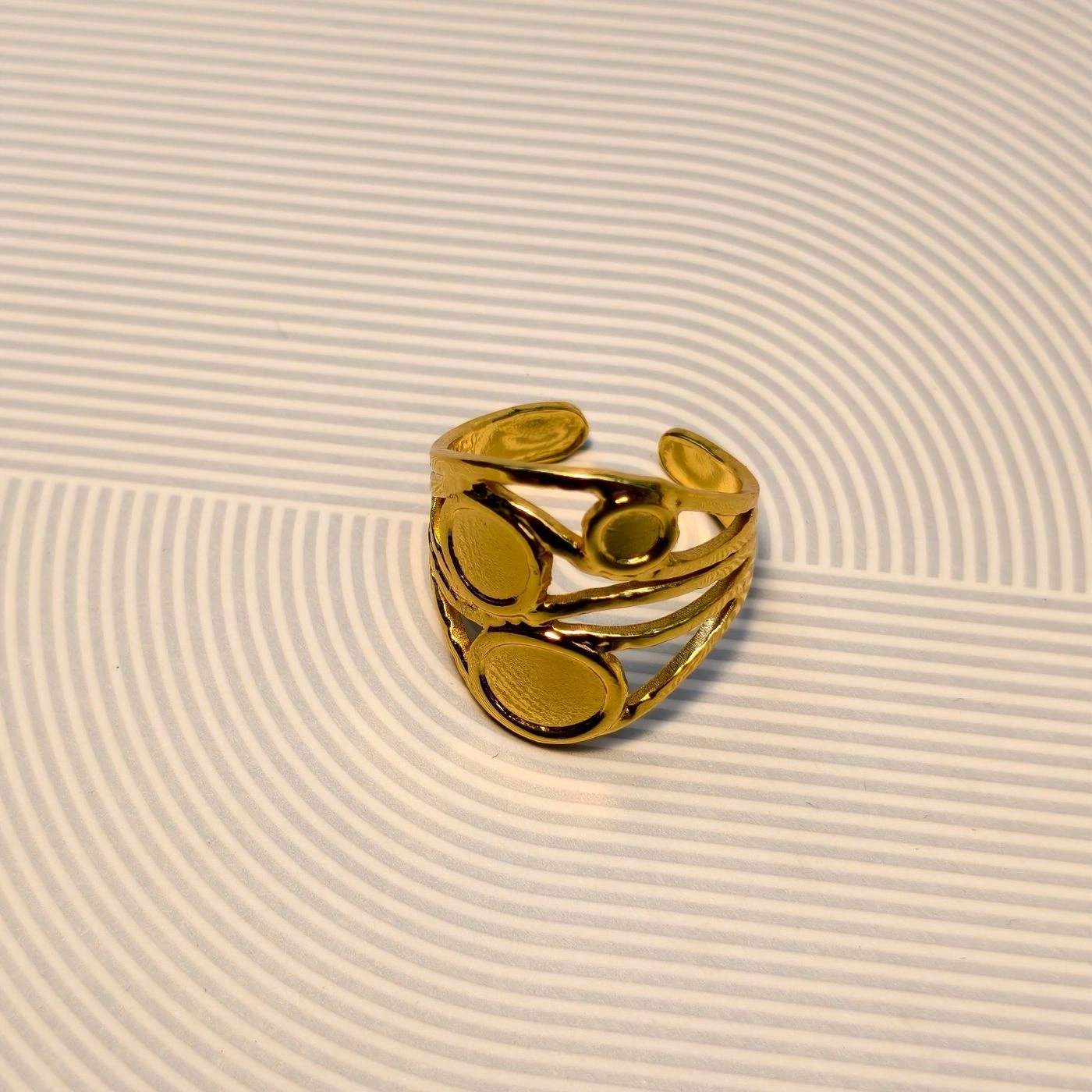 Eclipse Statement Ring 3