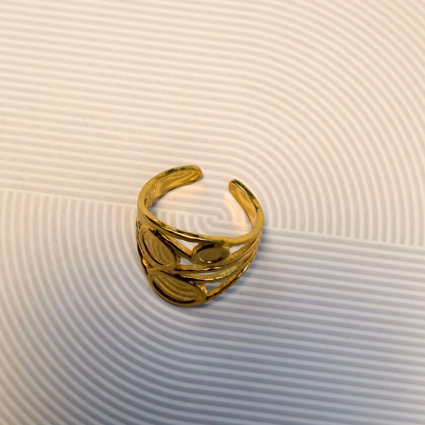 Eclipse Statement Ring 2