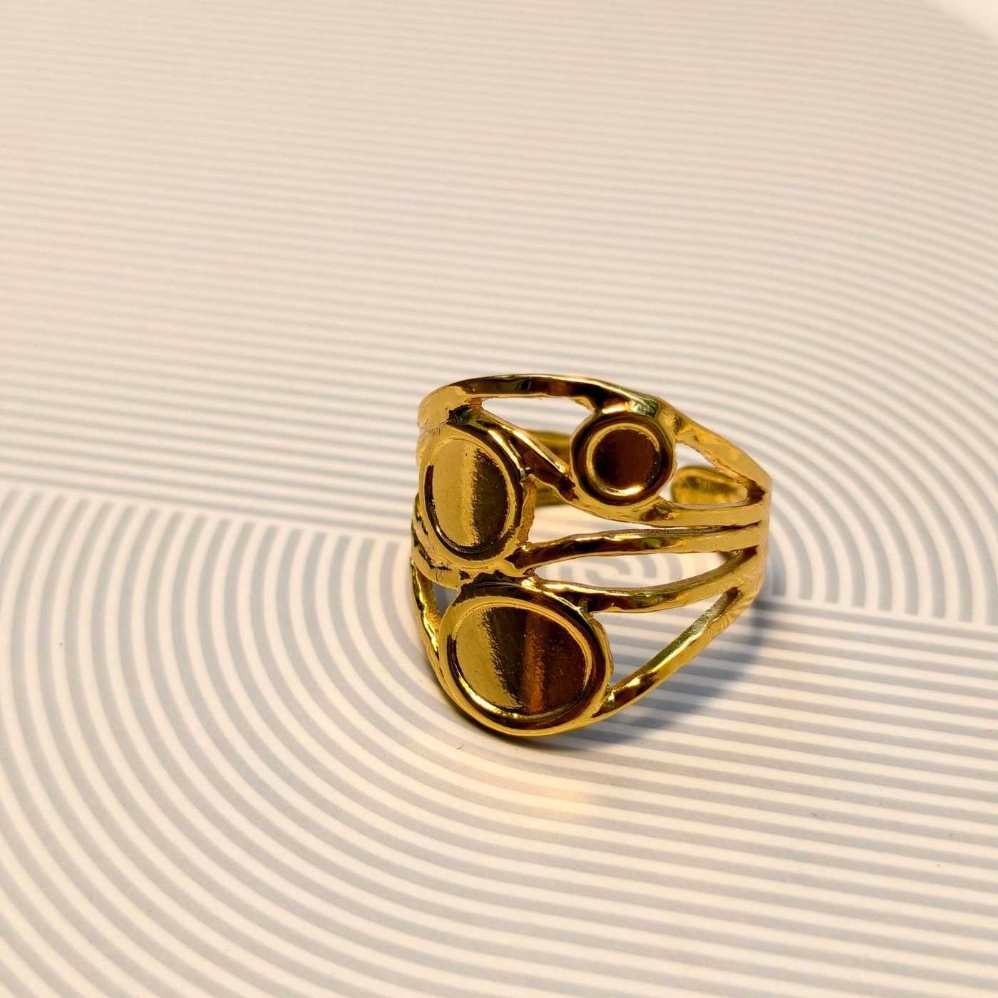 Eclipse Statement Ring 1