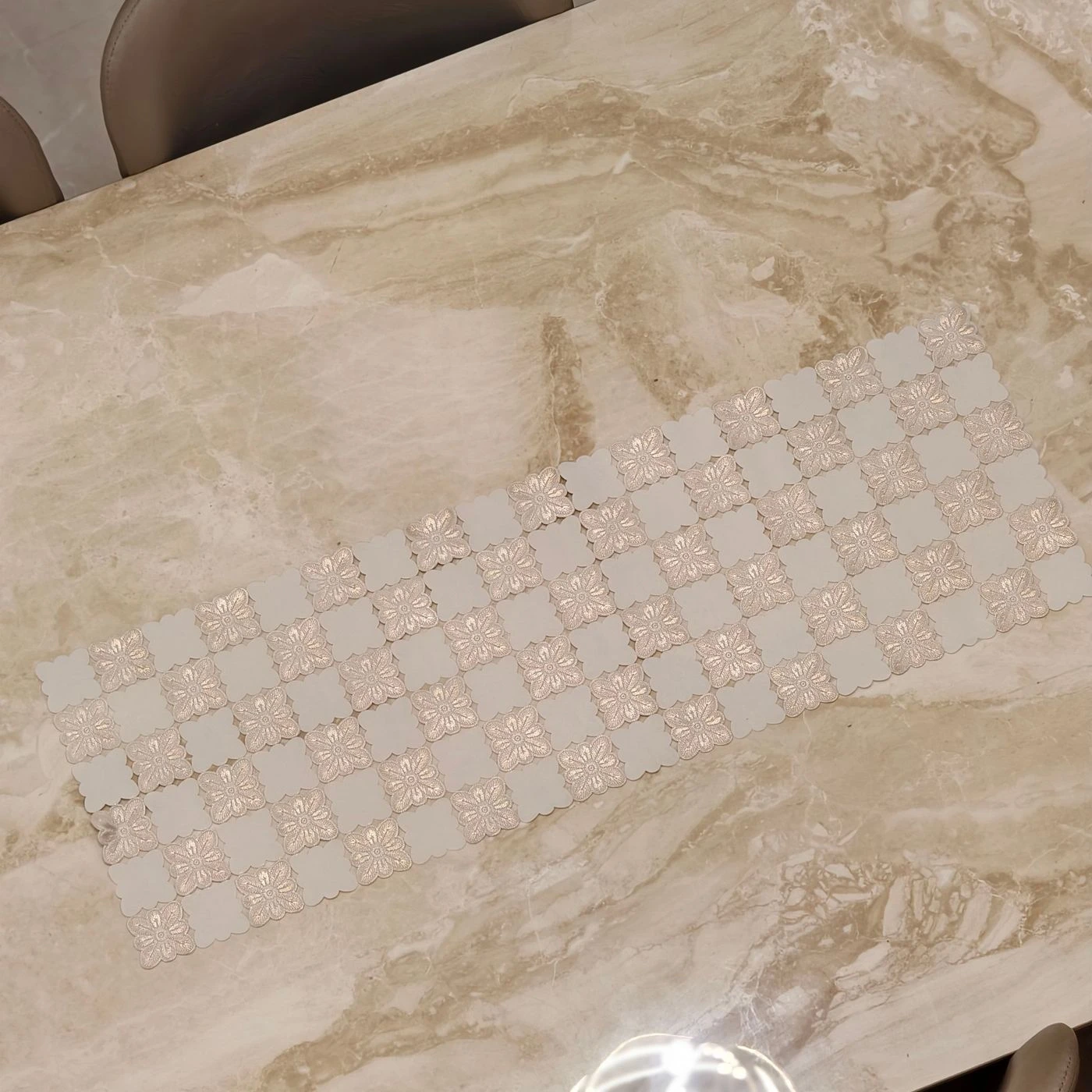 Minimal Dining table Mat 2