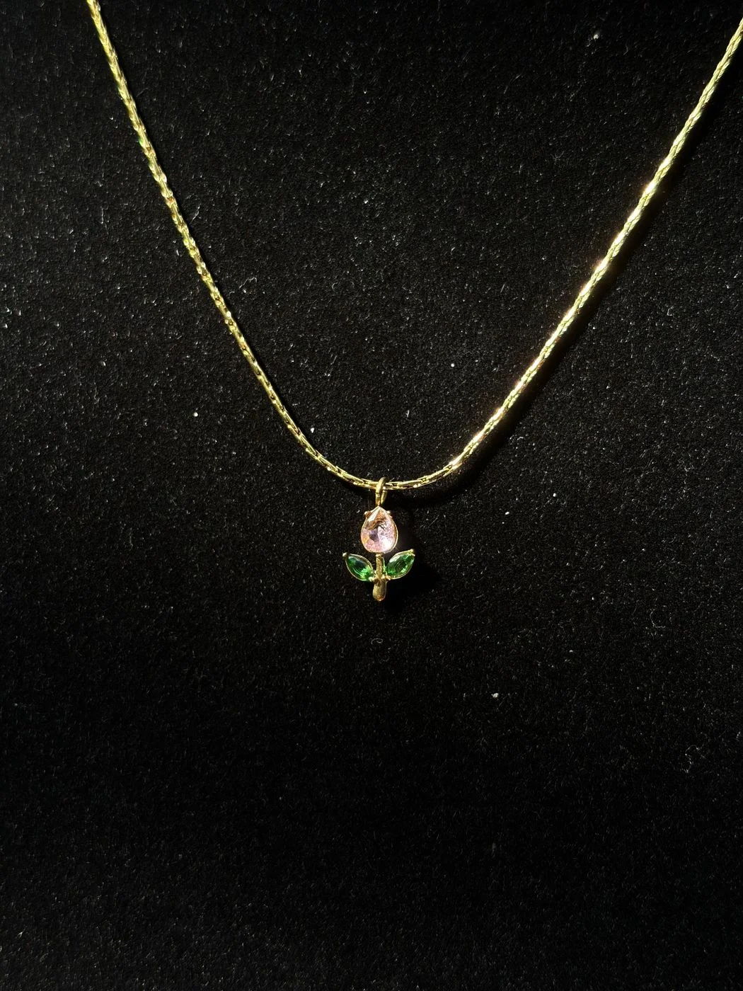 Mini Tulip Necklace 1