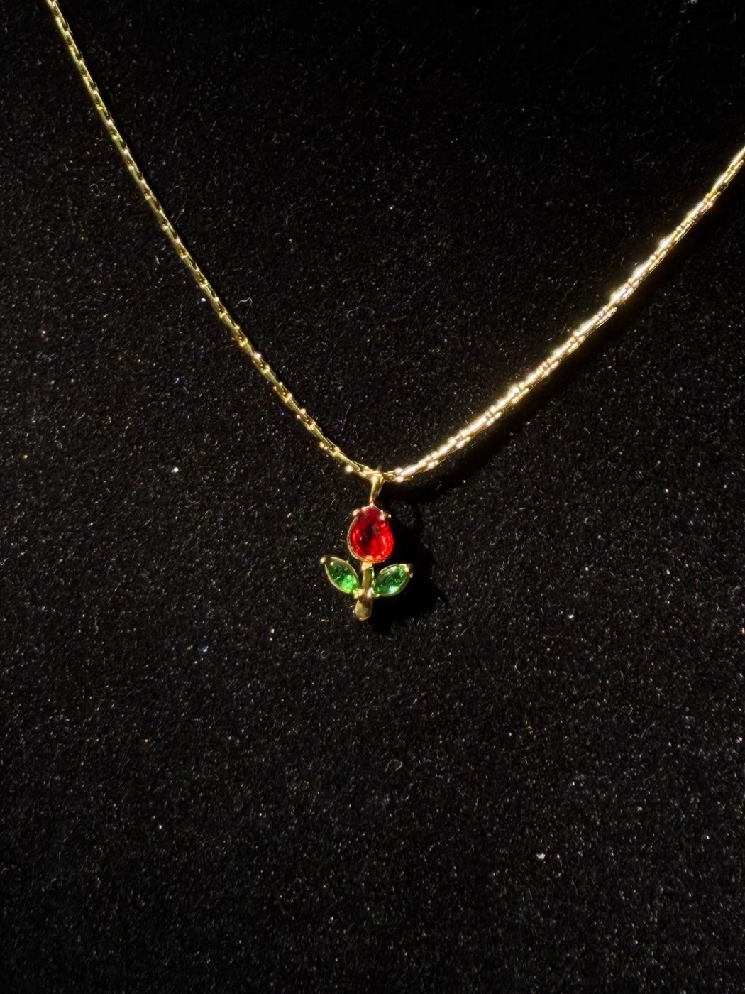 Mini Tulip Necklace 3