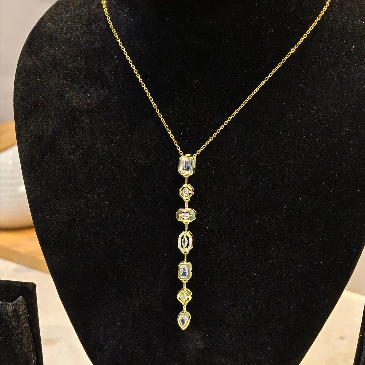 Drop Necklace 2