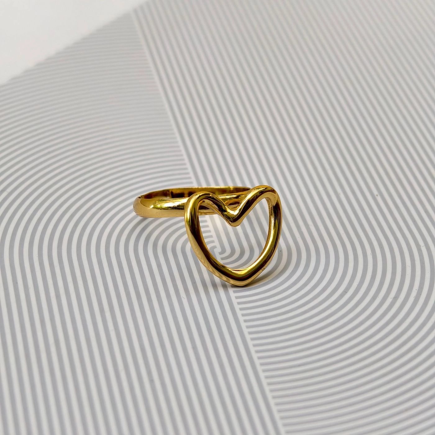 Trending Heart Ring 4