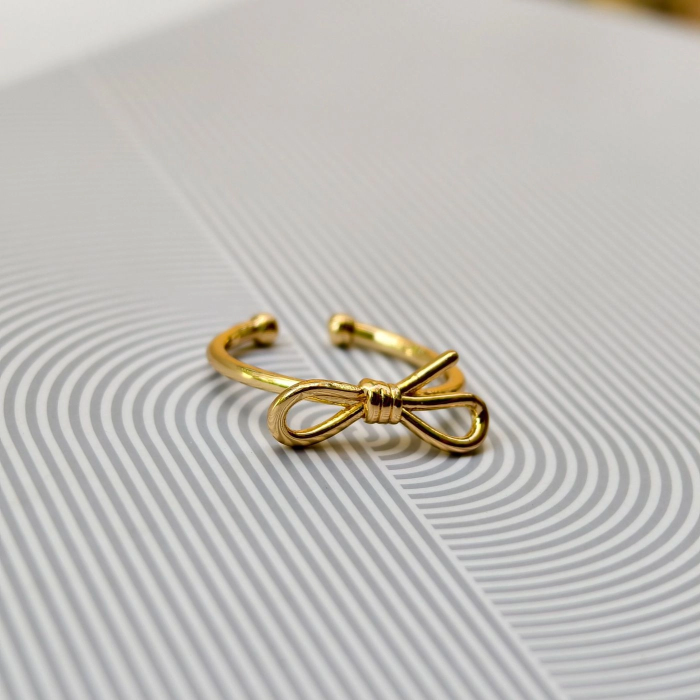 Bow Ring 2