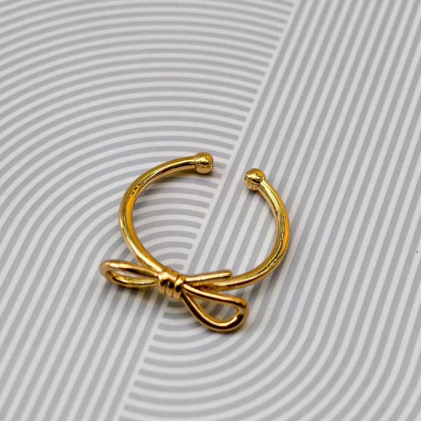 Bow Ring 3