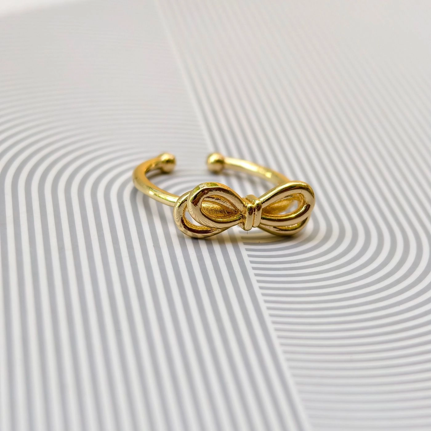 Double Knot Ring 1