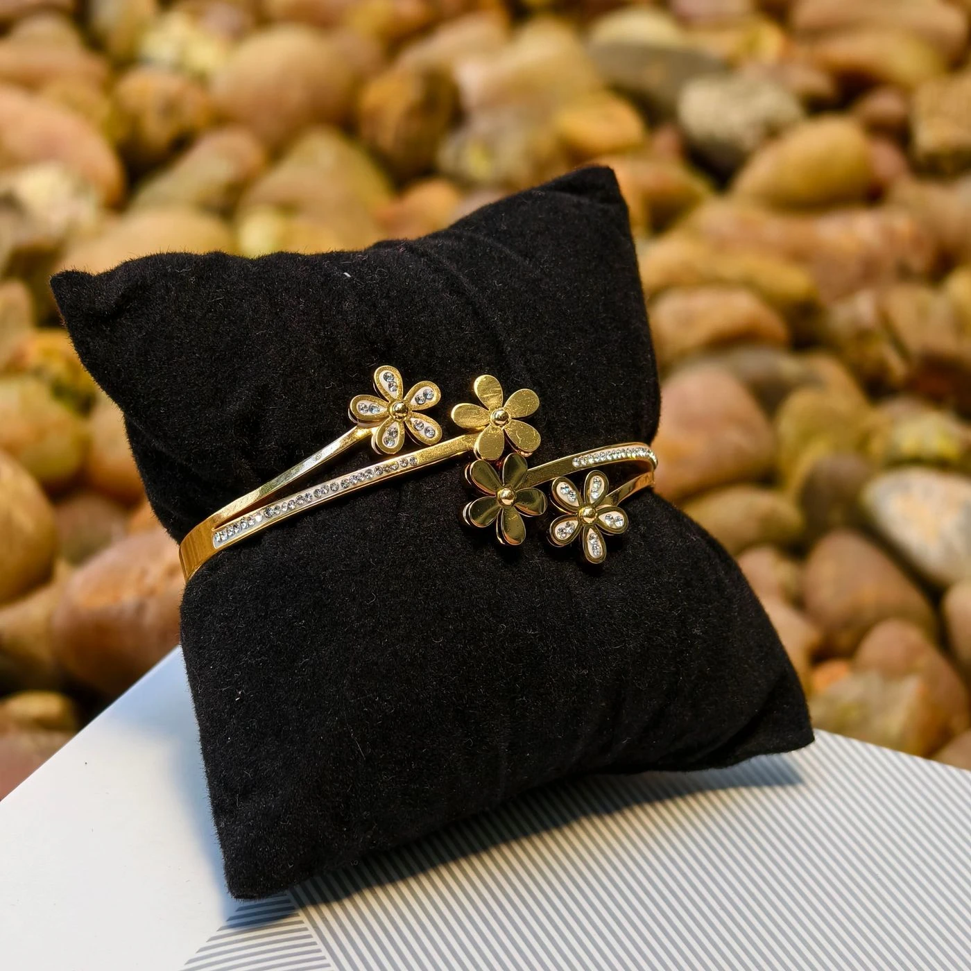 Diamond Daisy Bracelet (small) 1