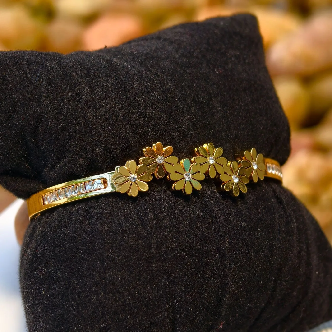 Simple Diamond Daisy Bracelet (small) 3