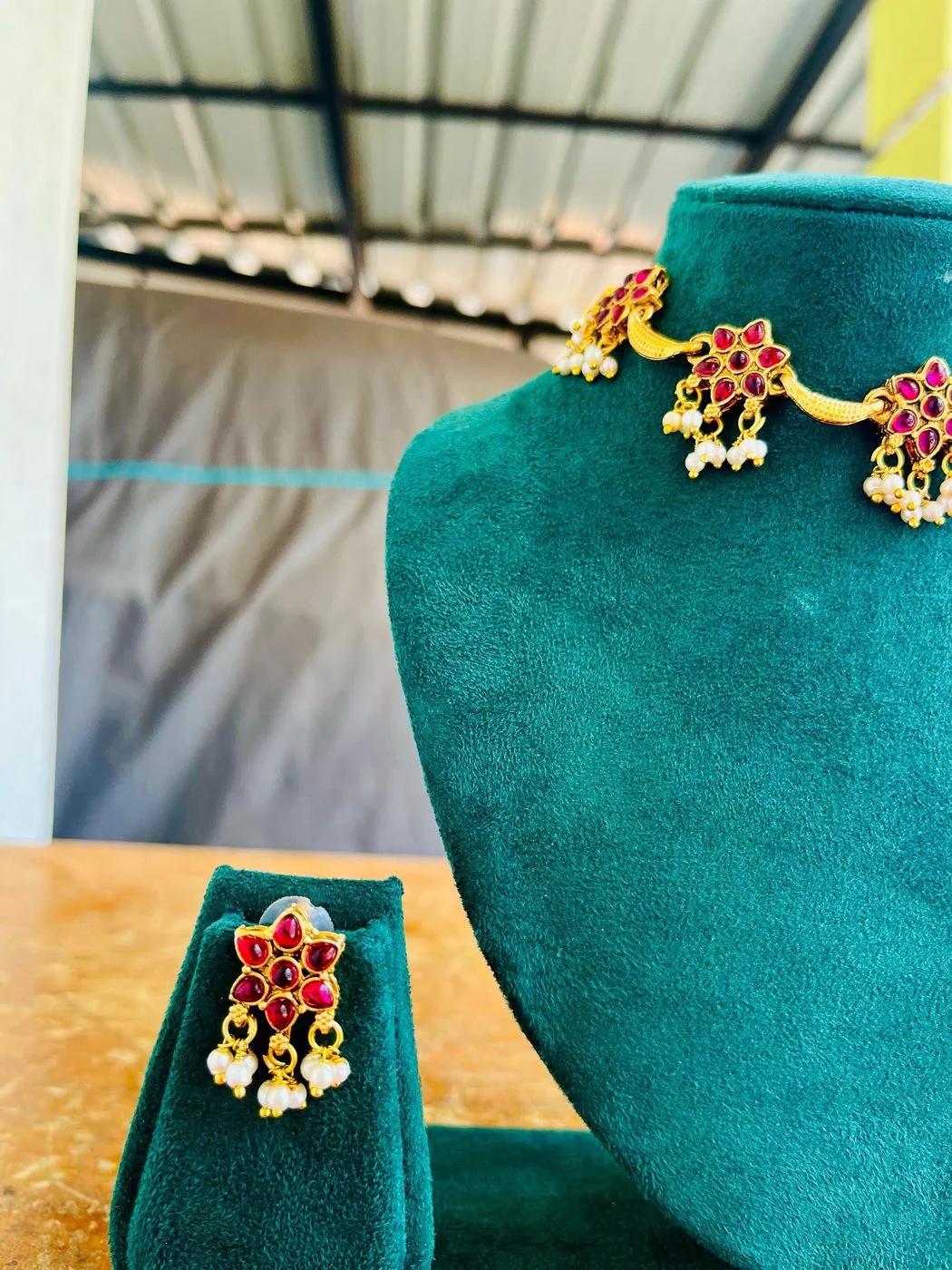 Traditional Ruby with emerald  Choker Set 7
