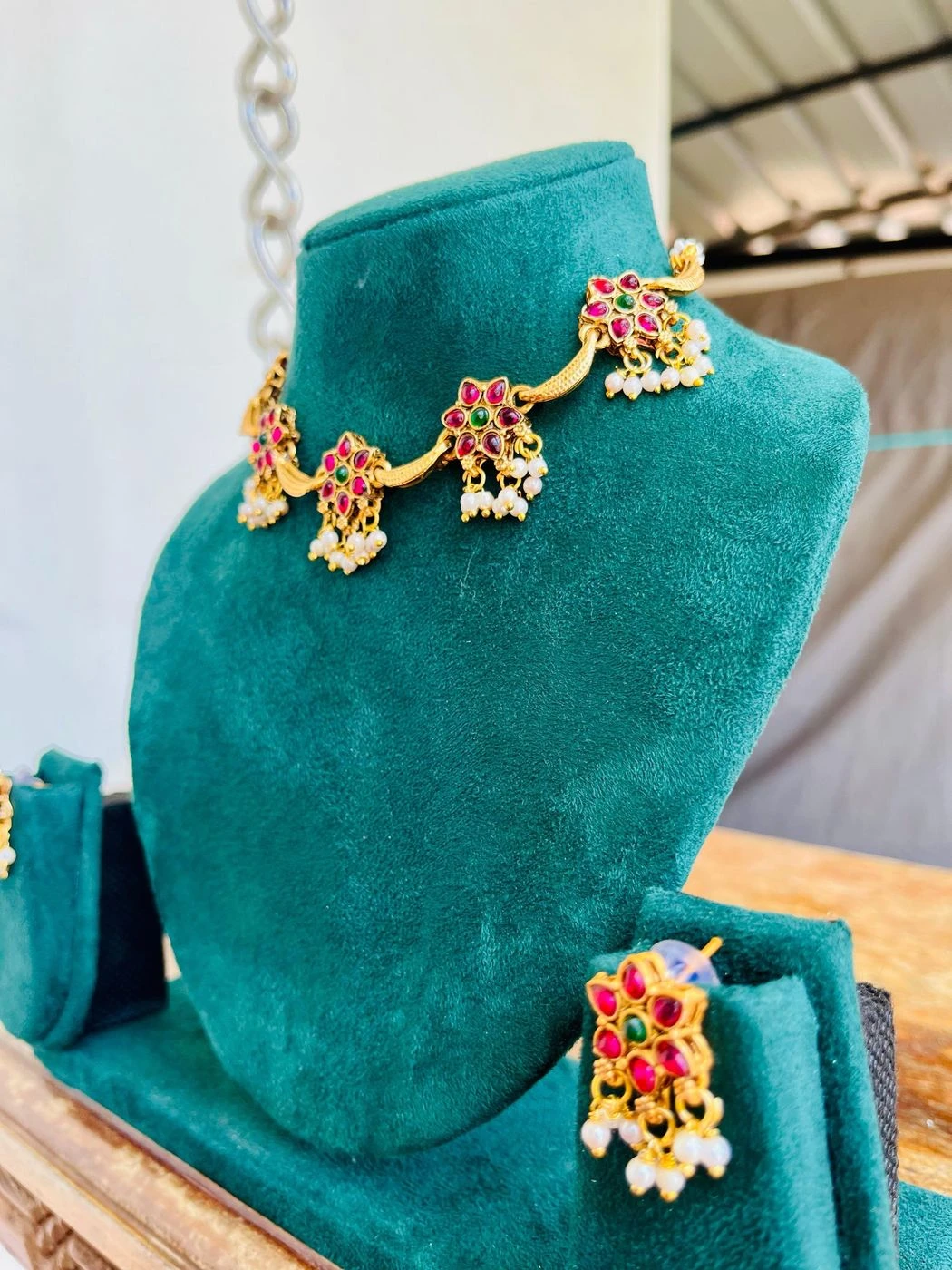 Traditional Ruby with emerald  Choker Set 8