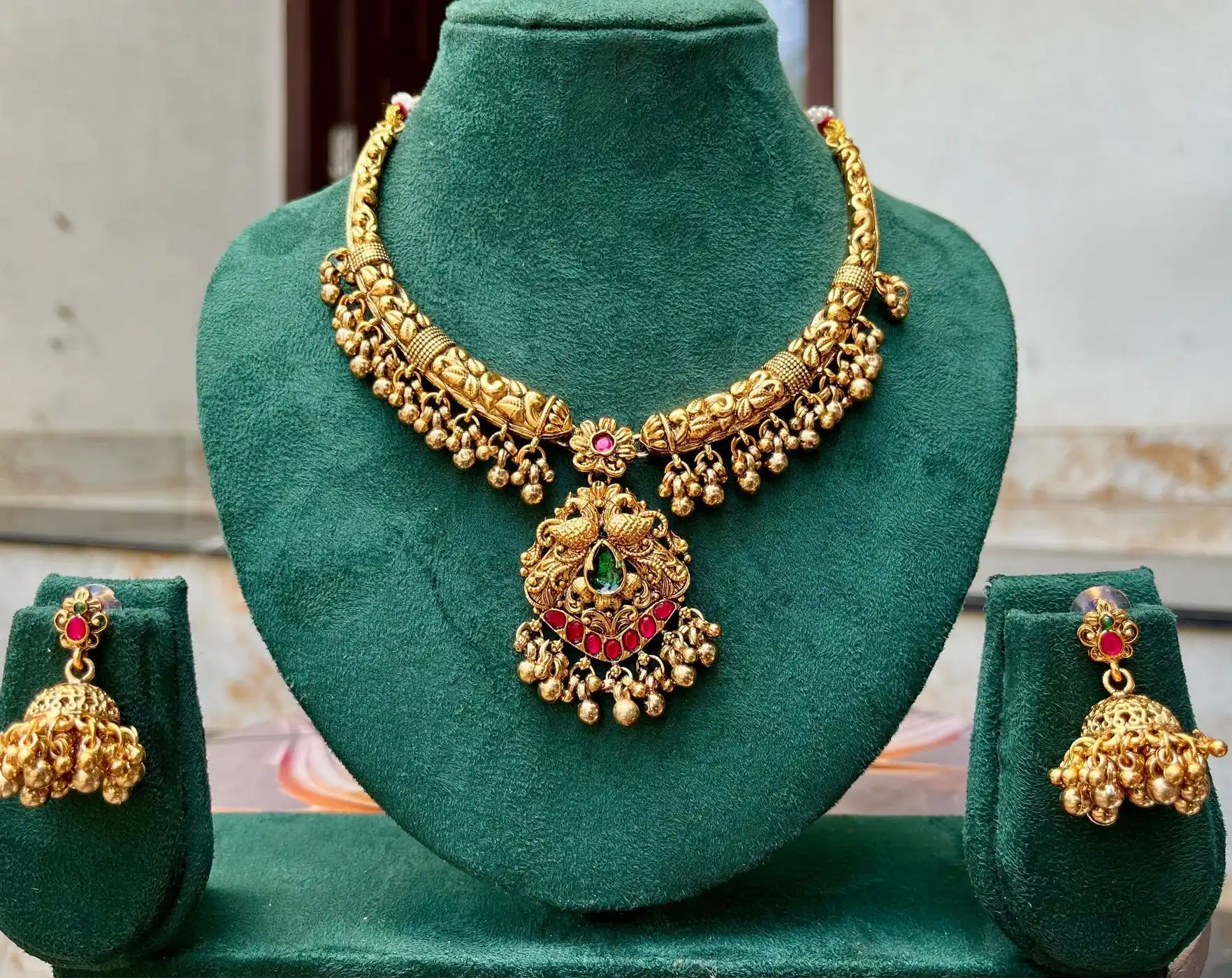 Malini Chokerset 5