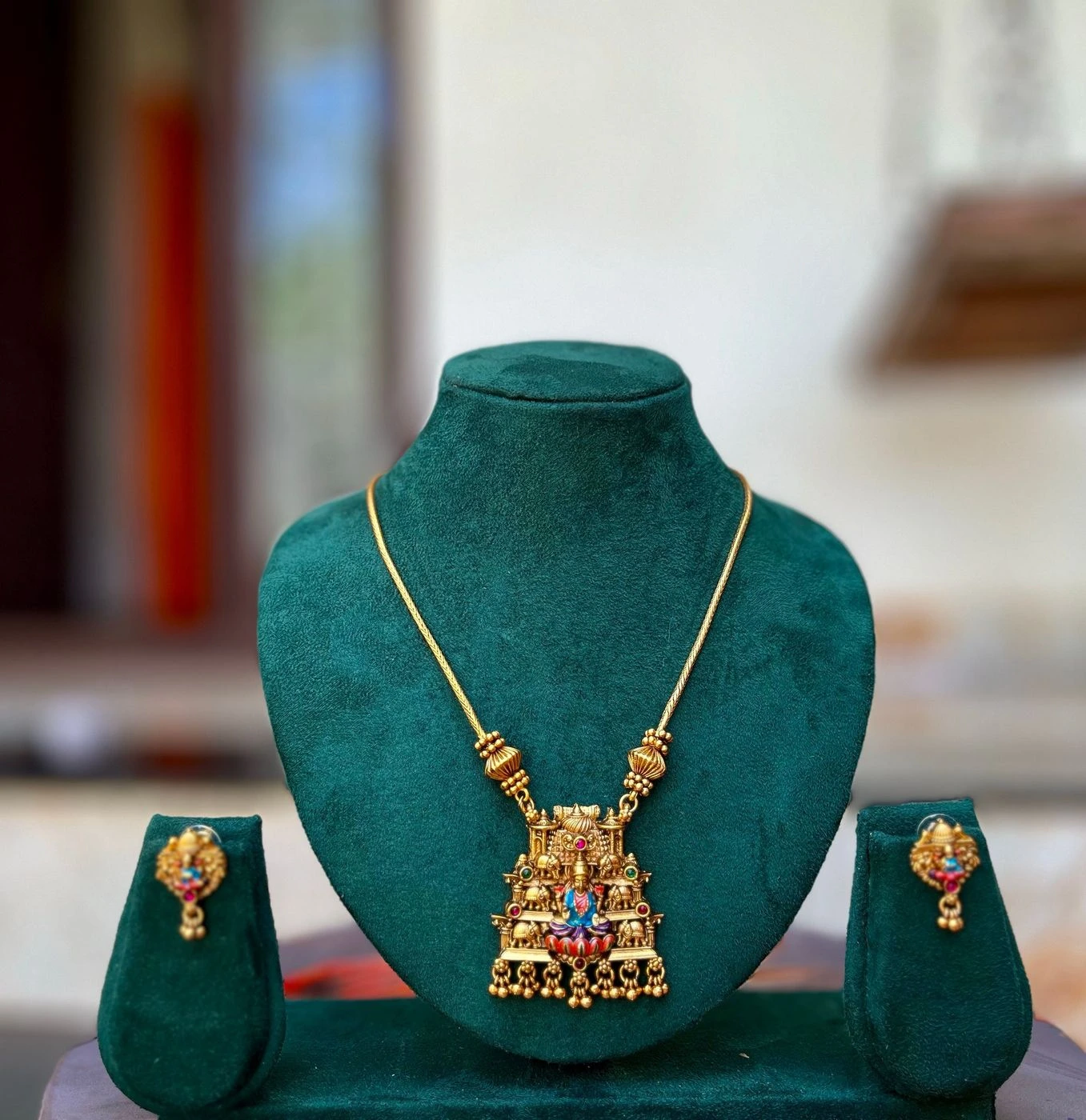 Meenakari ShortHaram 1
