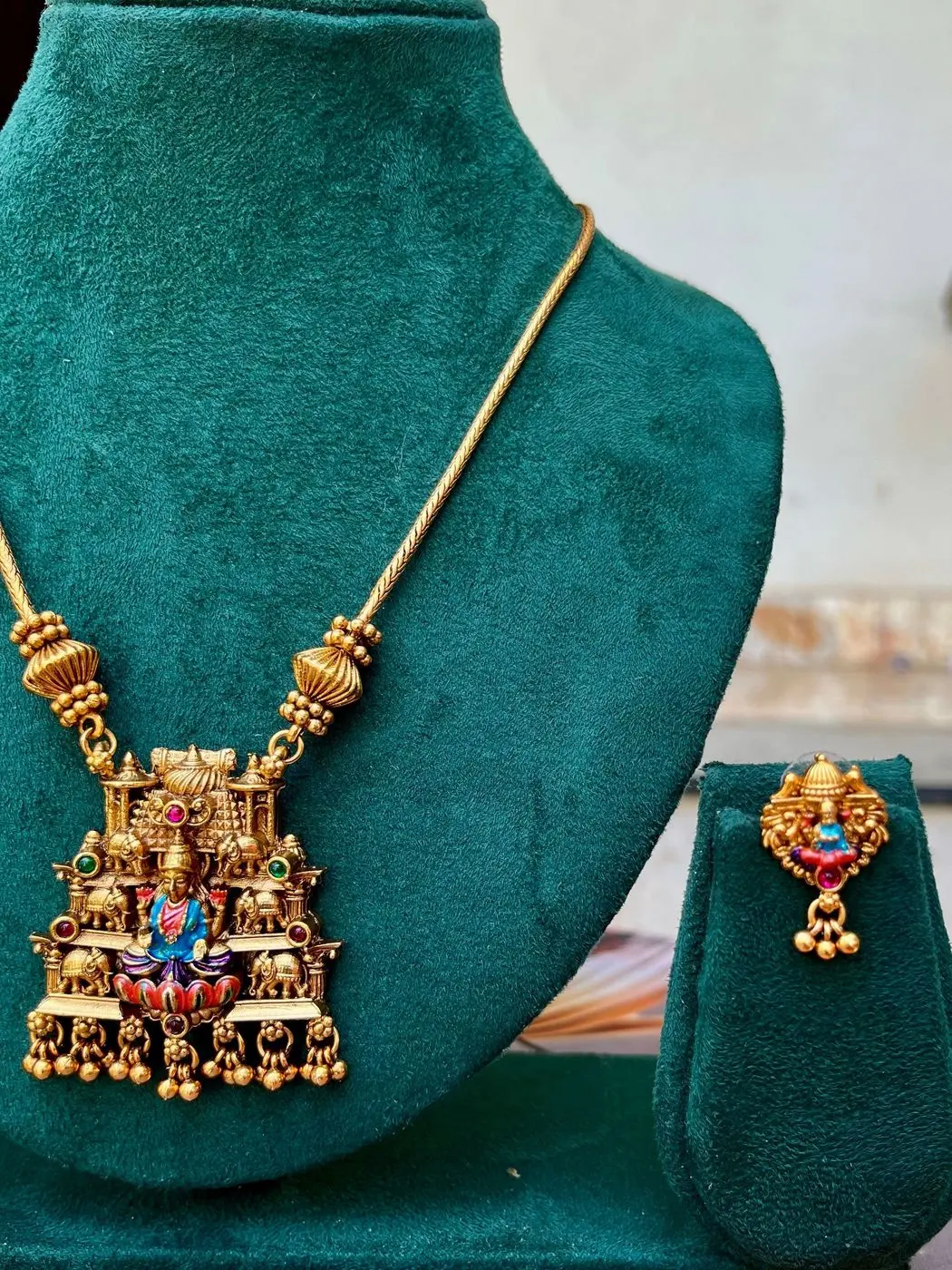 Meenakari ShortHaram 4