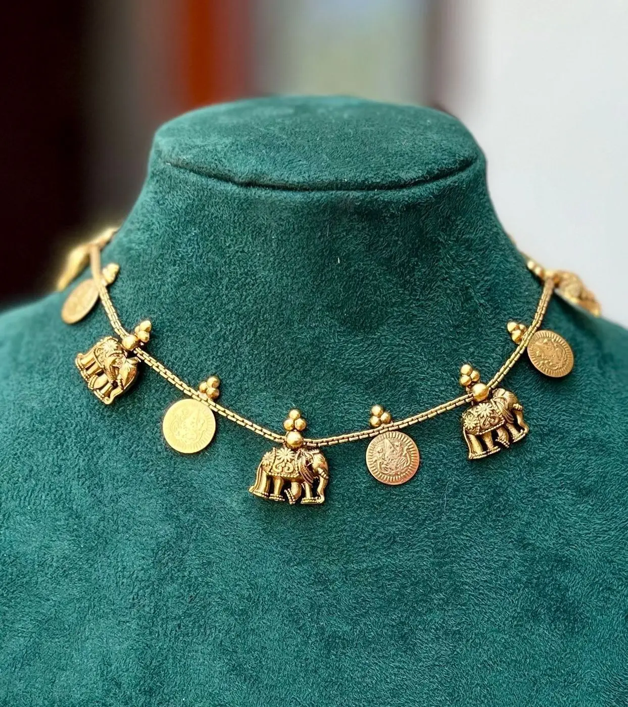 Hathi Chokerset 4