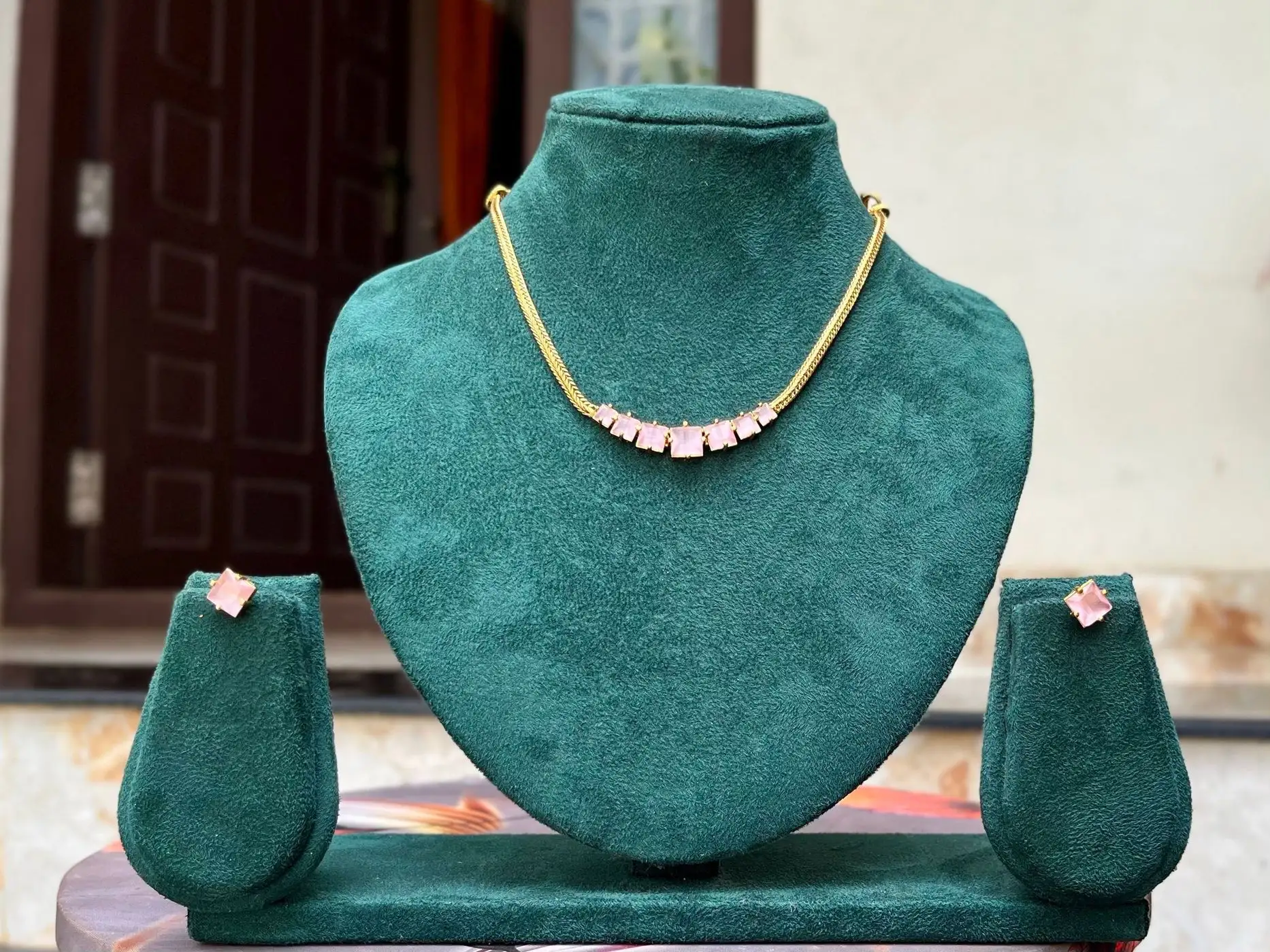 Pink stone choker 1
