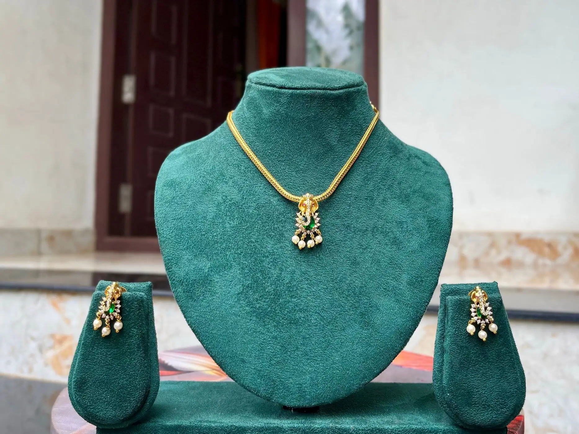 Green vinayaka choker 1