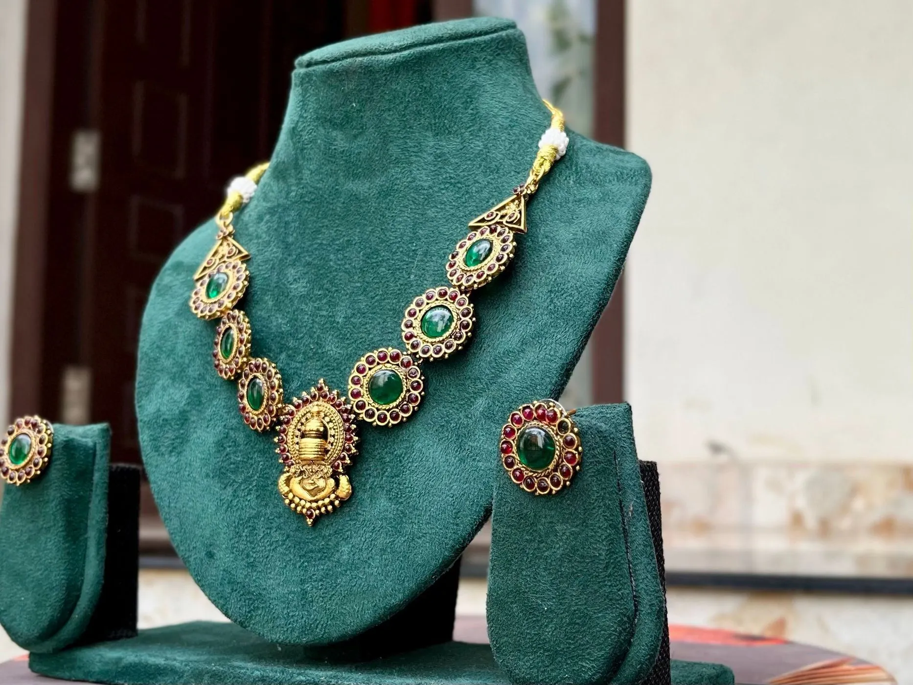 Kathakli Chokerset 4