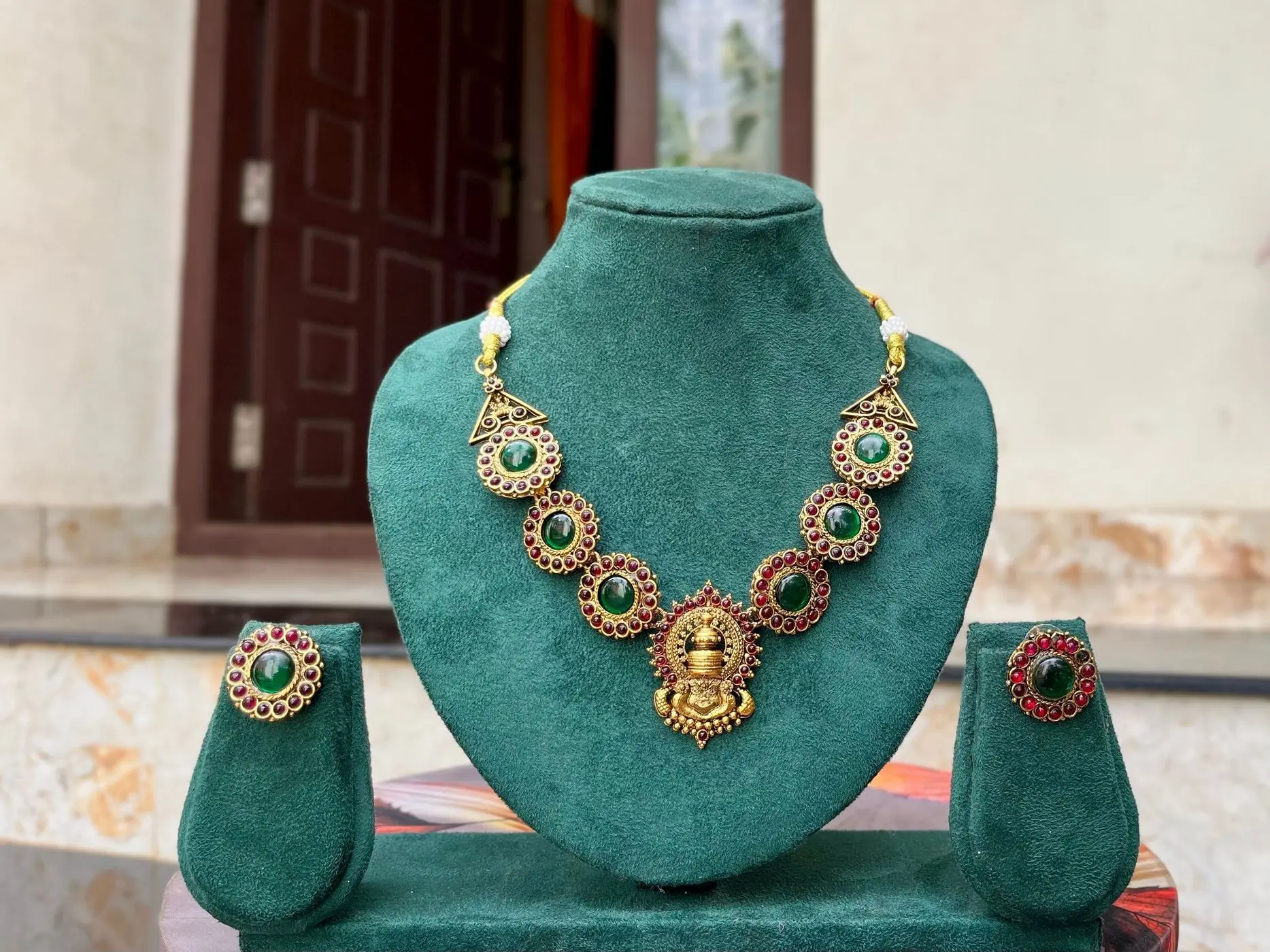 Kathakli Chokerset 5